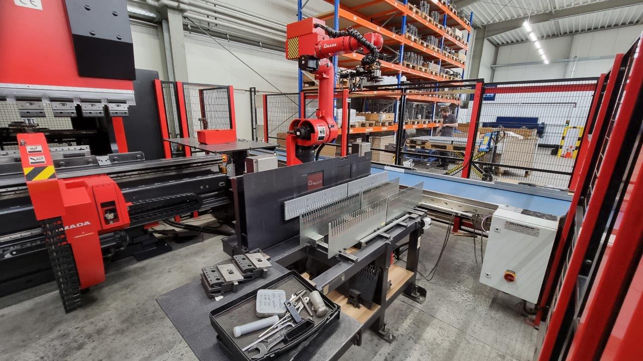 AMADA ASTRO 100-NT HDS 1030 